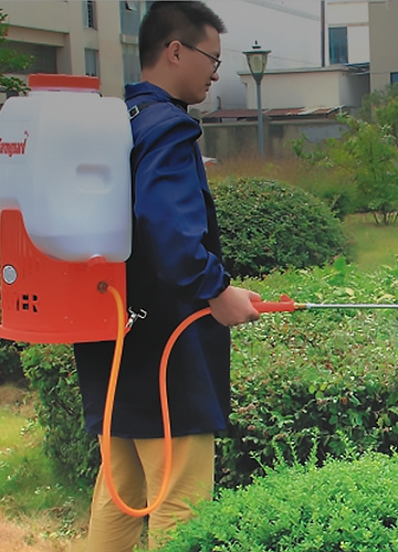 Làm thế nào để nông dân chăm sóc máy phun?